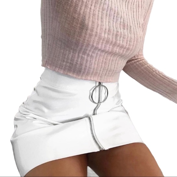 White Faux Leather Zipper Front Mini Skirt NWT - Picture 5 of 6